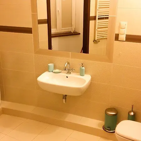 Rum i privatbostad Pokoje Grand Hotelique *